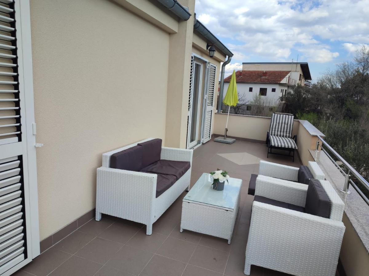 Murtela, 2-Bedroom Apartment Raslina Exterior foto